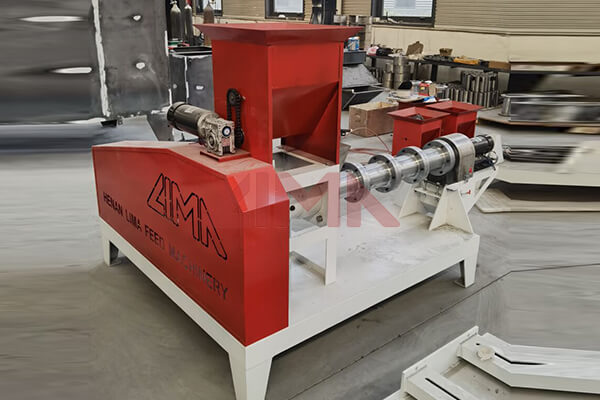 DEVELOPMENT OF AN IMPROVED FISH FEED PELLETIZING MACHINE